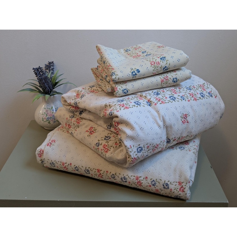 Vintage Floral Double Bedding Set Coverlet Flat Sheet 2 Pillowcases Cottage